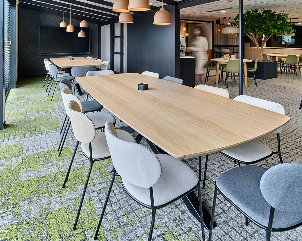 De Kantoorontwerper eigen showroom